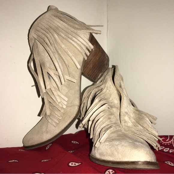 Coconuts by Matisse - Fringe Women’s Lambert Boot SIZE 10M - Picture 2 of 11